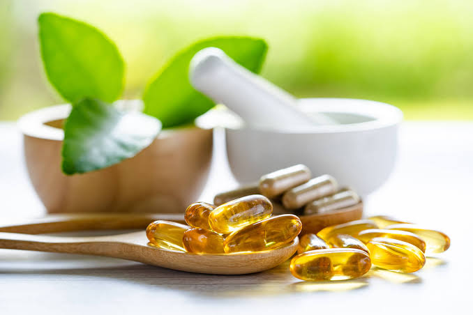 VITAMINAS Y SUPLEMENTOS